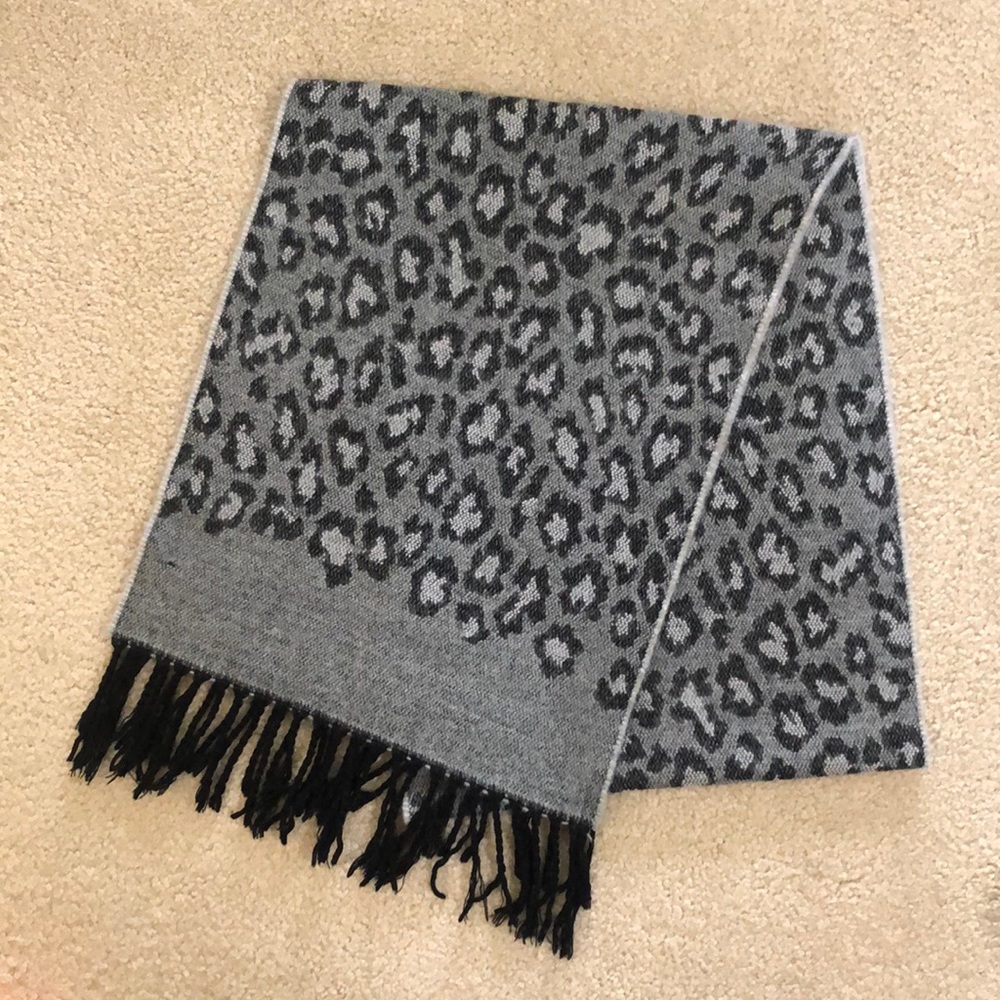 Leopard Scarf
